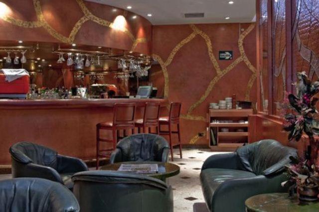 Hotel Maria Angola Lima Zewnętrze zdjęcie