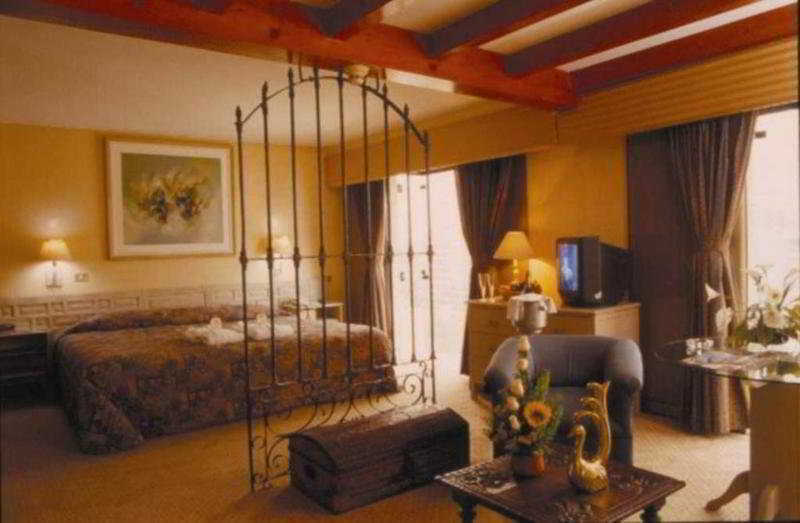 Hotel Maria Angola Lima Zewnętrze zdjęcie
